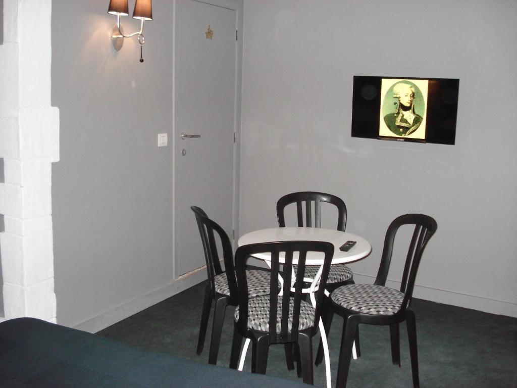 Hotel La Fayette Rochefort Quarto foto